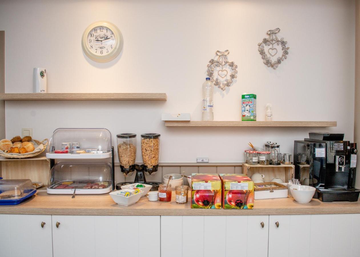 B&B De Fruithoeve Hoeselt Exteriér fotografie