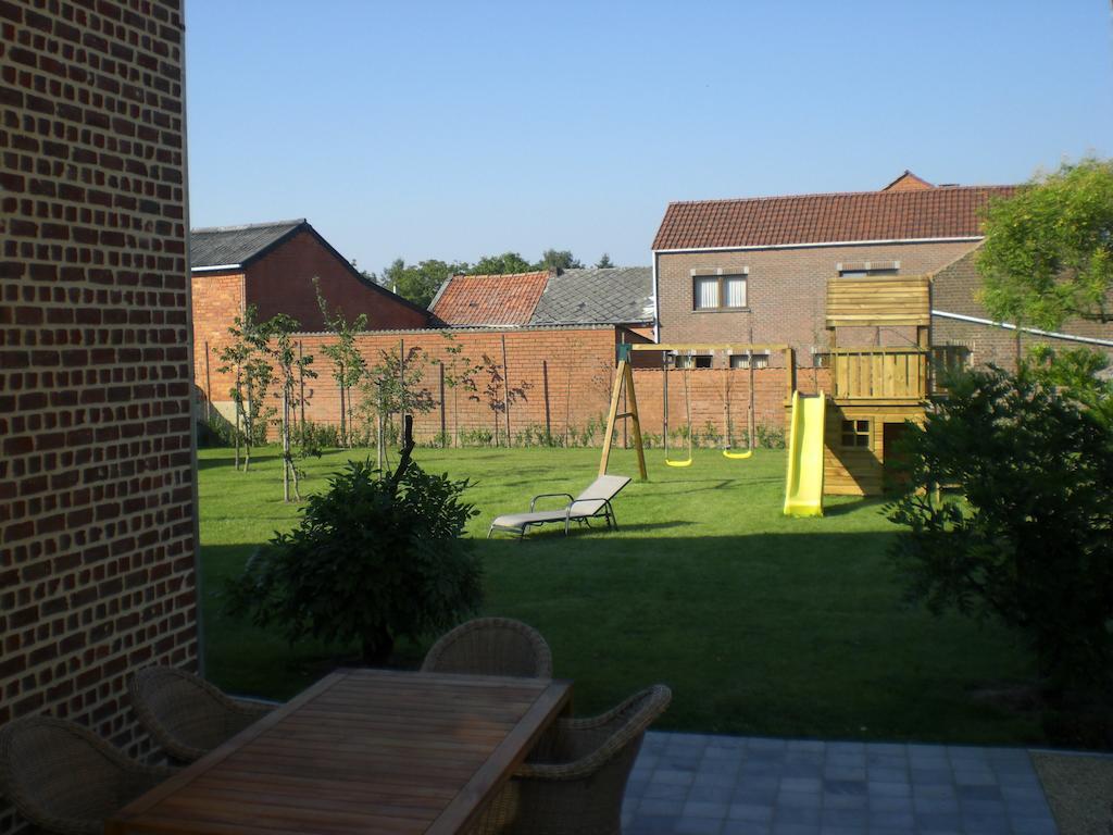 B&B De Fruithoeve Hoeselt Exteriér fotografie