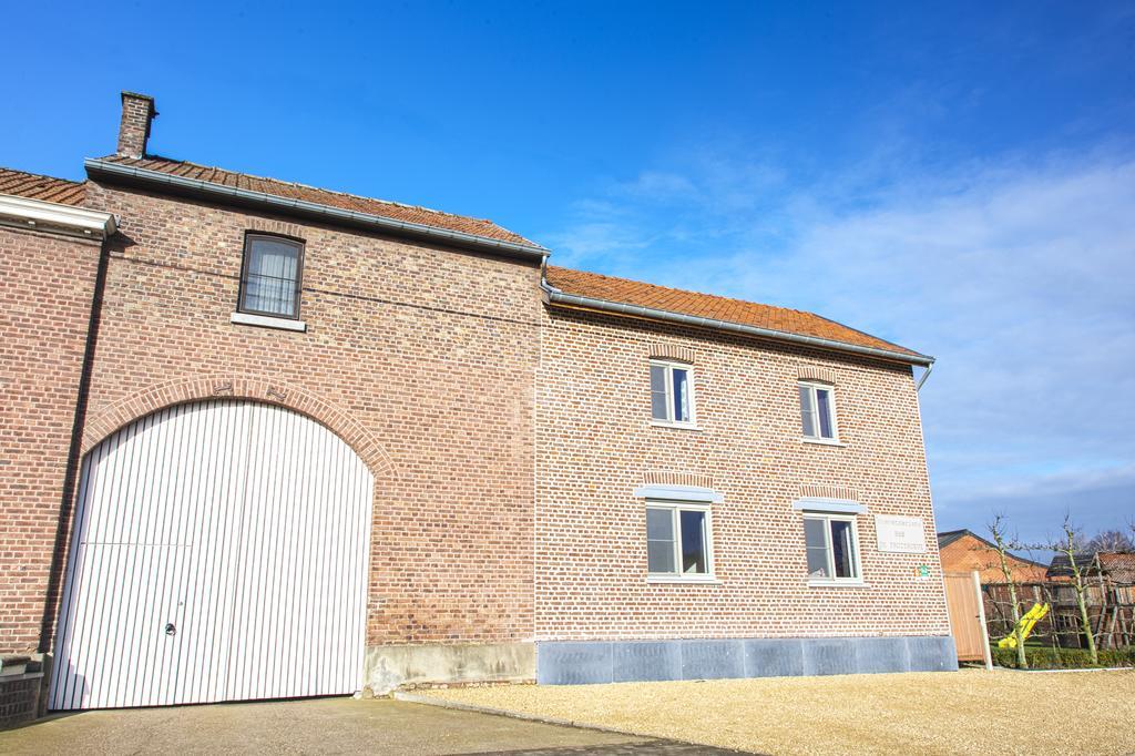 B&B De Fruithoeve Hoeselt Exteriér fotografie